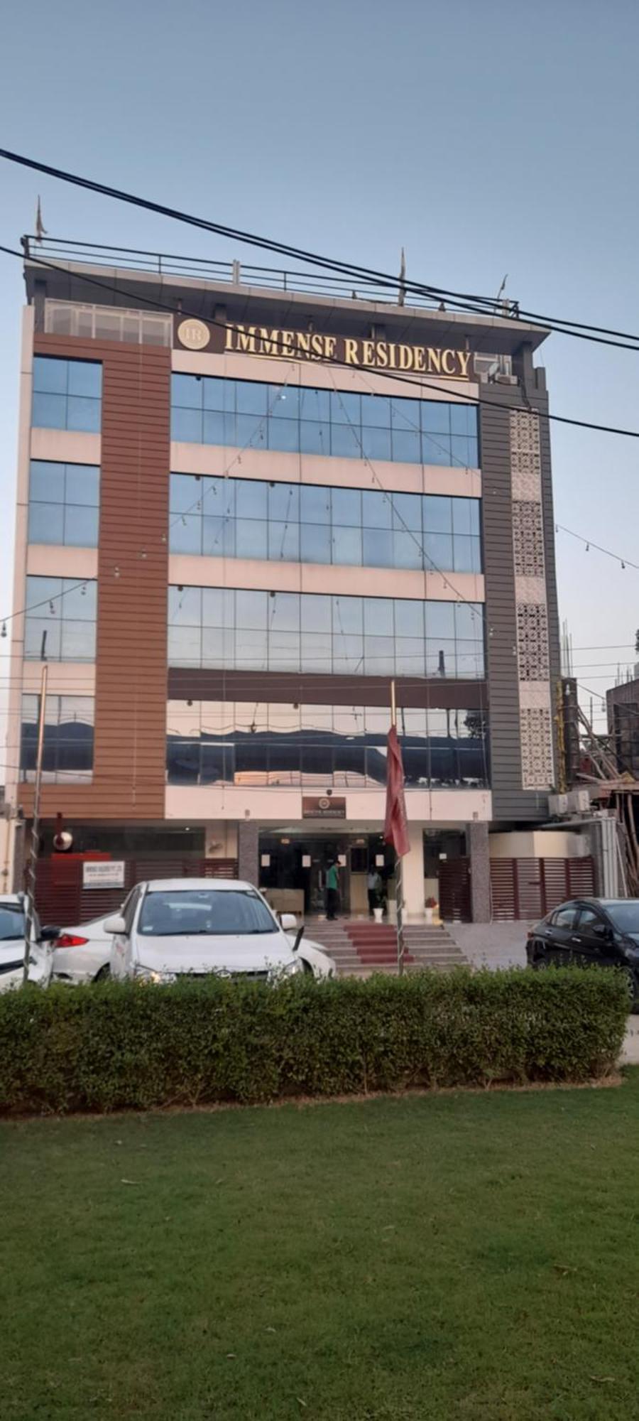 Immense Residency Hotel Faridabad Exterior foto